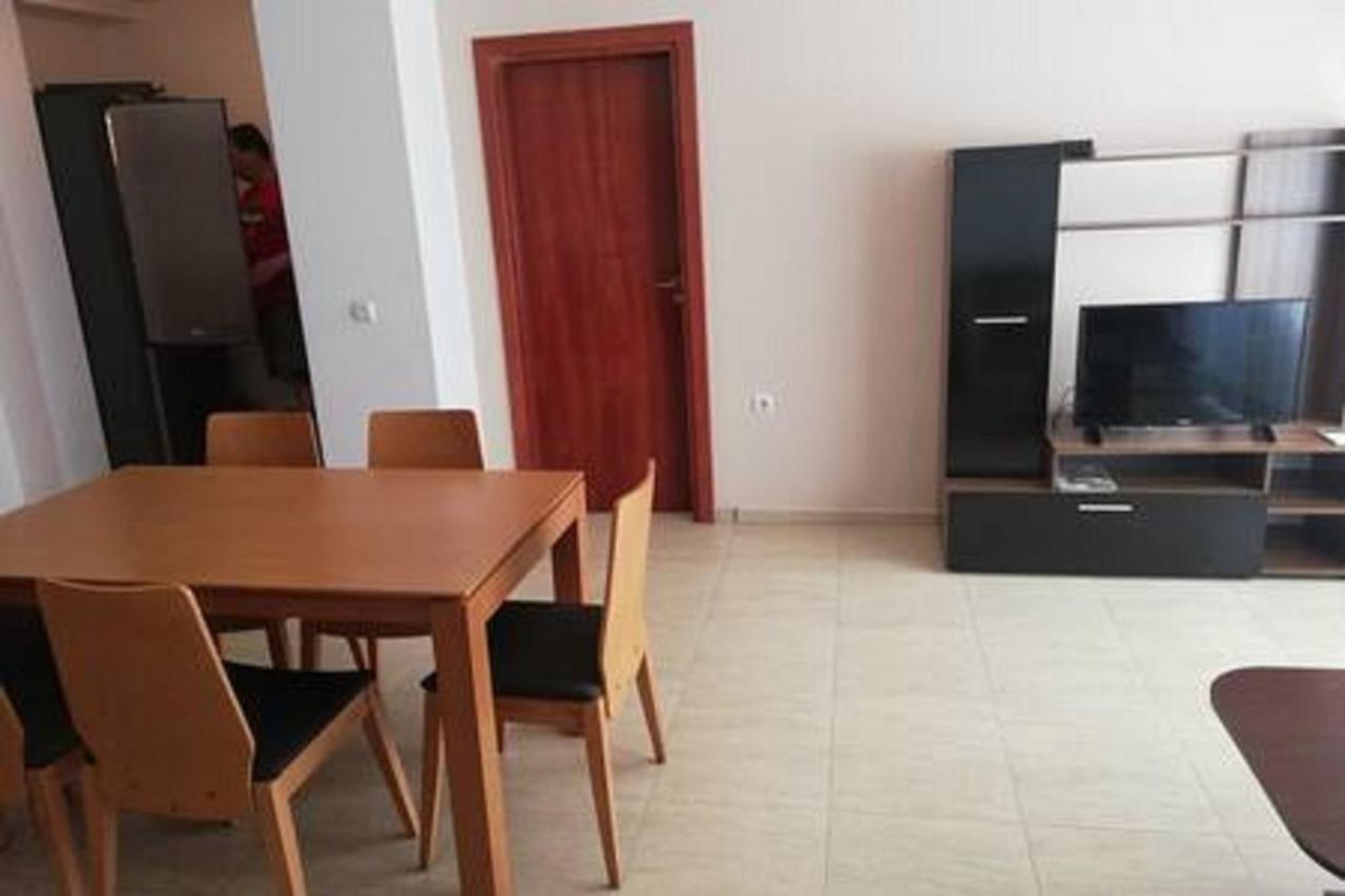 Yves 2 Bed Apart At Sun Village Sunny Beach Not Far Away From The Sea Exterior photo
