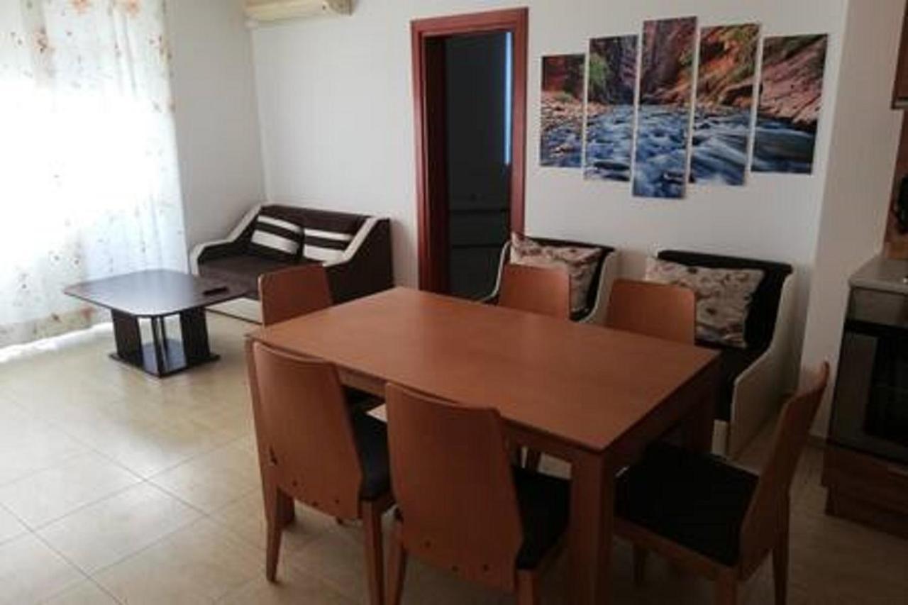 Yves 2 Bed Apart At Sun Village Sunny Beach Not Far Away From The Sea Exterior photo