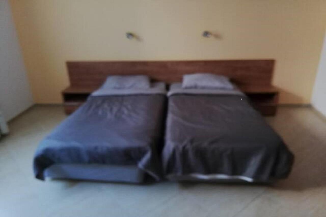 Yves 2 Bed Apart At Sun Village Sunny Beach Not Far Away From The Sea Exterior photo